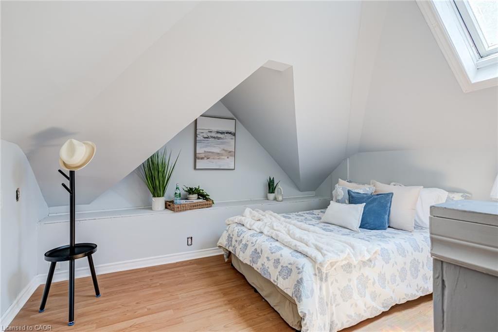 127 Barnesdale Avenue N Property Photo 23
