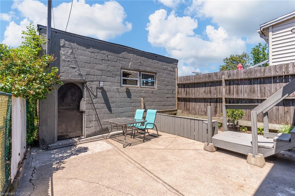 127 Barnesdale Avenue N Property Photo 34