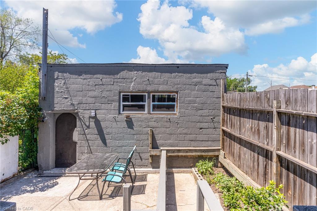 127 Barnesdale Avenue N Property Photo 35