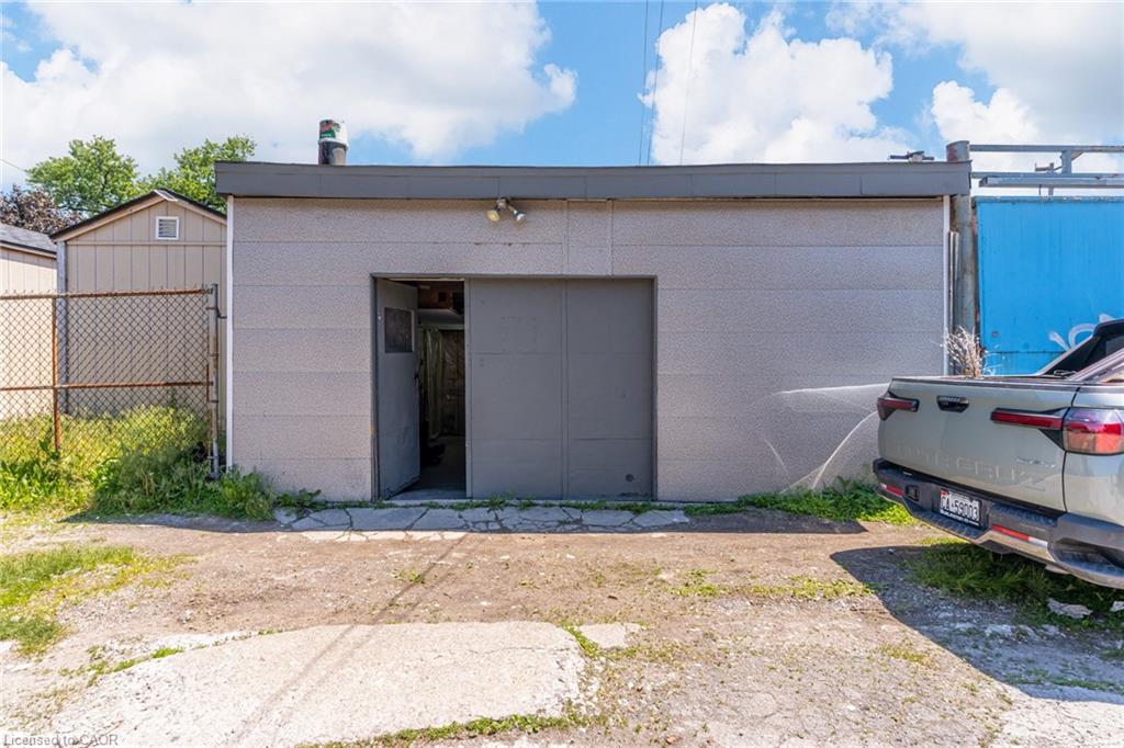 127 Barnesdale Avenue N Property Photo 45