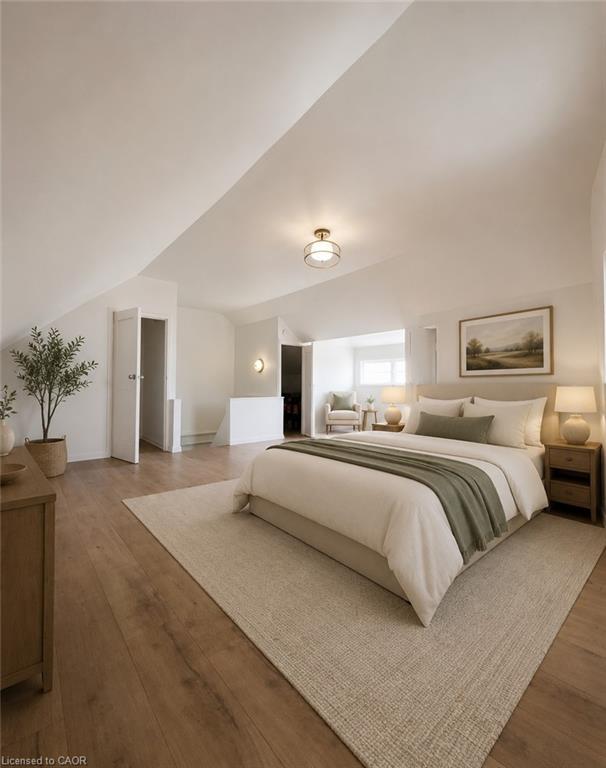 10 Fairleigh Avenue N Property Photo 2