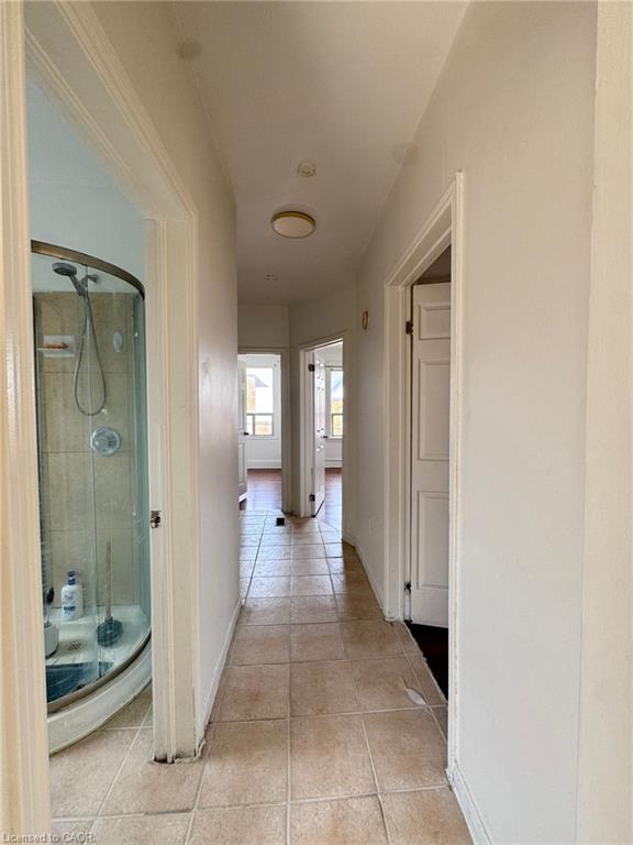 10 Fairleigh Avenue N Property Photo 8