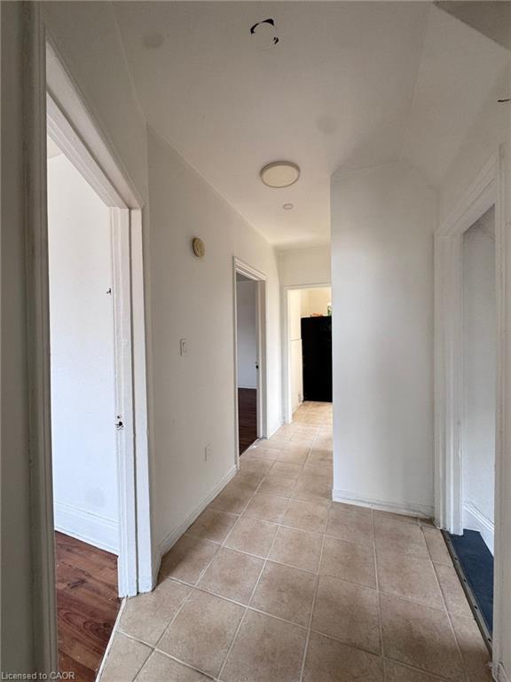 10 Fairleigh Avenue N Property Photo 16
