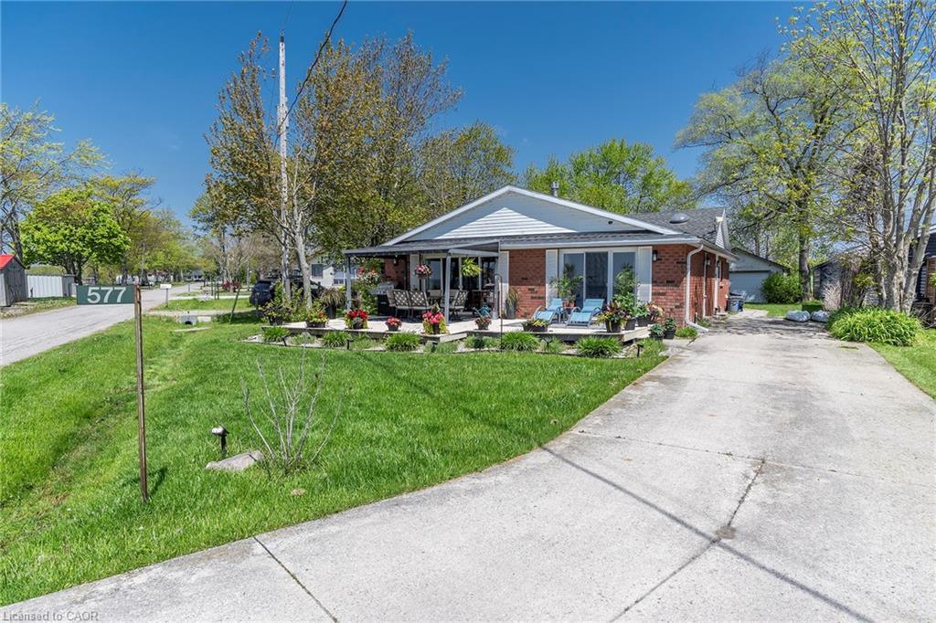 577 Edgewater Place Property Photo 38