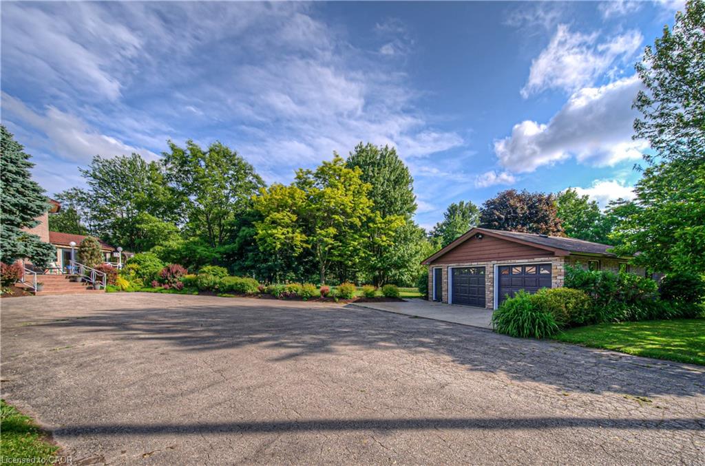 35 Robinson Road Property Photo 2