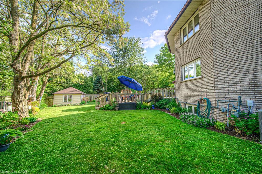 35 Robinson Road Property Photo 6