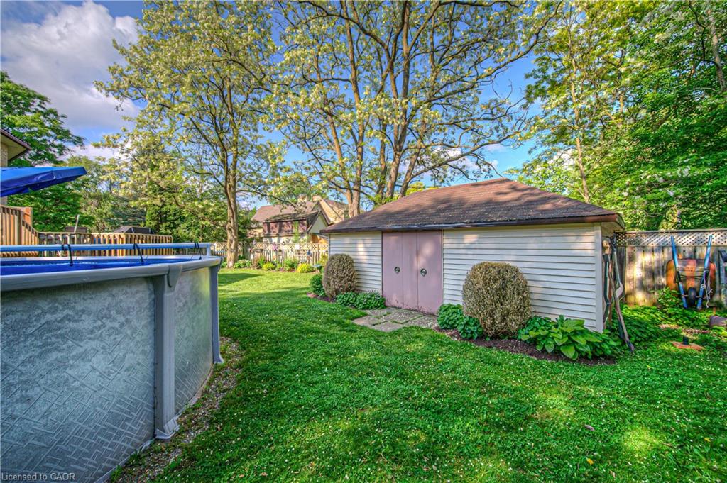 35 Robinson Road Property Photo 9