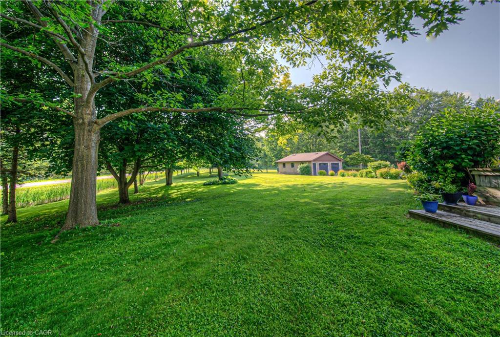 35 Robinson Road Property Photo 12