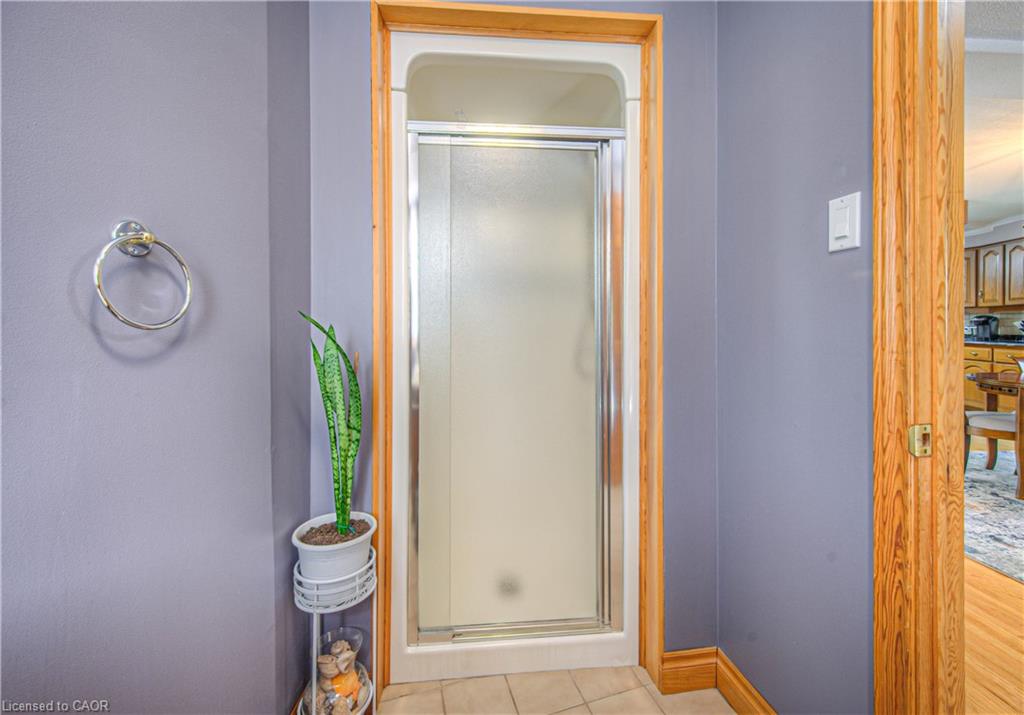 35 Robinson Road Property Photo 30