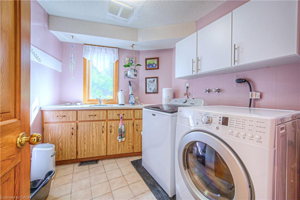 35 Robinson Road Property Photo 31