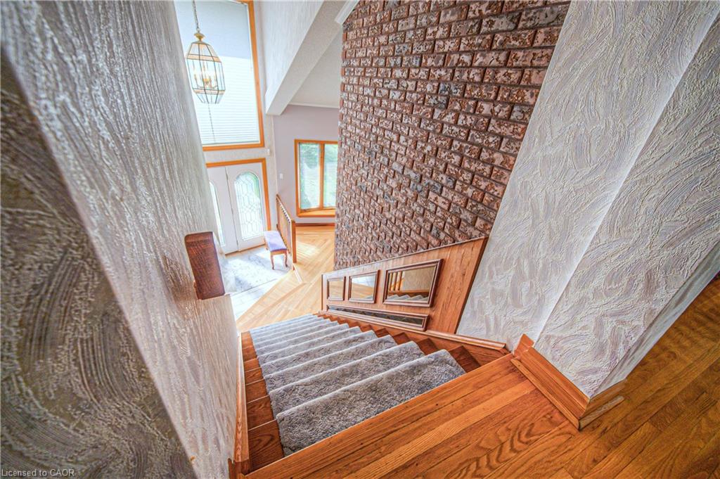 35 Robinson Road Property Photo 32