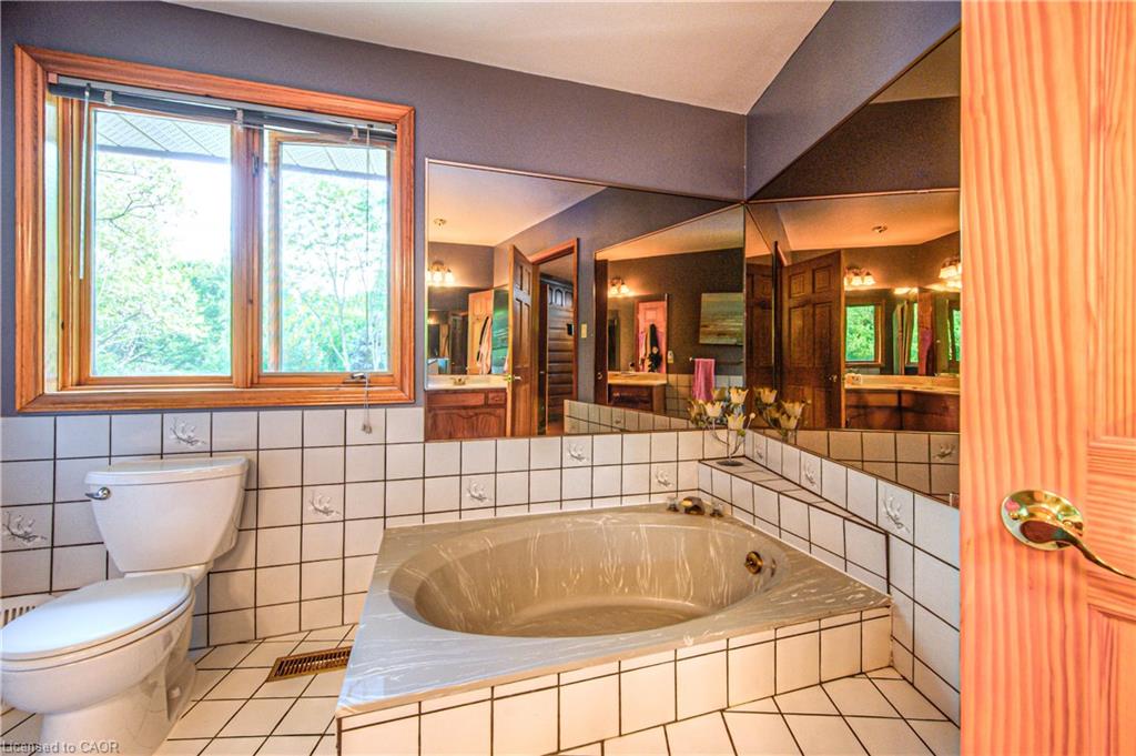35 Robinson Road Property Photo 38