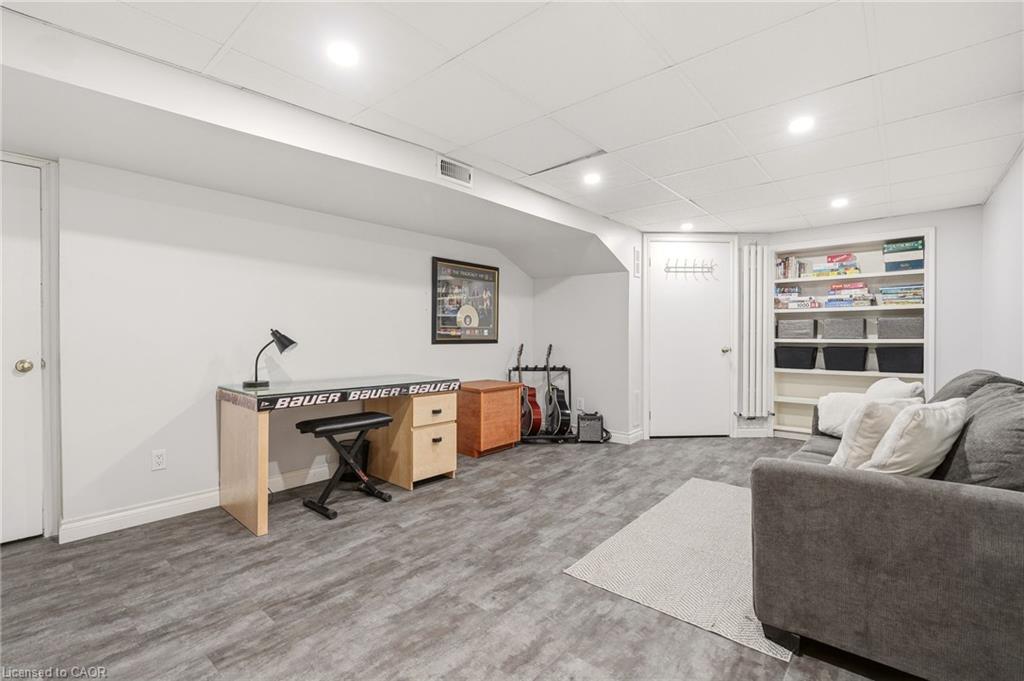 600 Deborah Crescent Property Photo 21