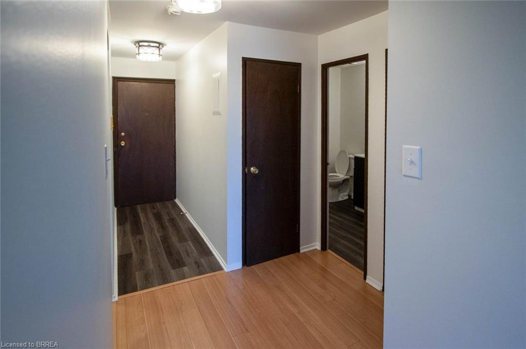 304-1100 Jalna Boulevard Property Photo 9