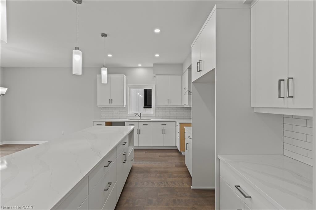 150 Hodgkins Avenue Property Photo 8