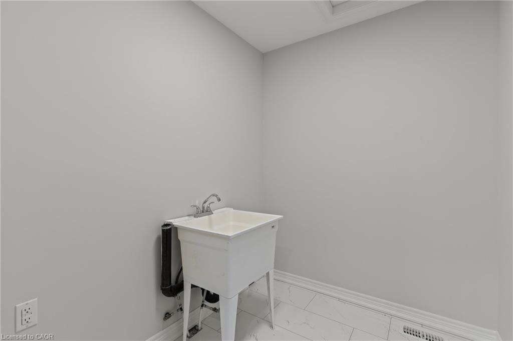 150 Hodgkins Avenue Property Photo 18