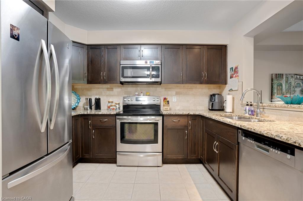 2-635 Saginaw Parkway Property Photo 11
