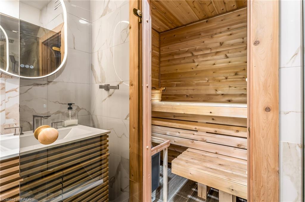 12 Buman Court Property Photo 8