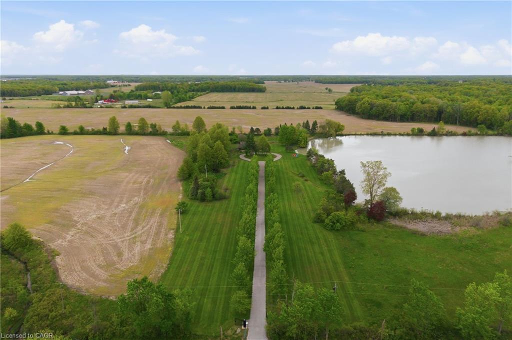 678 Chantler Road Property Photo 3