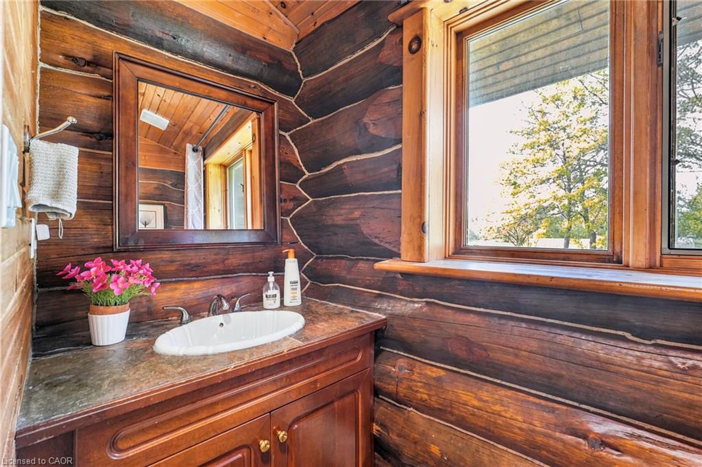 678 Chantler Road Property Photo 32