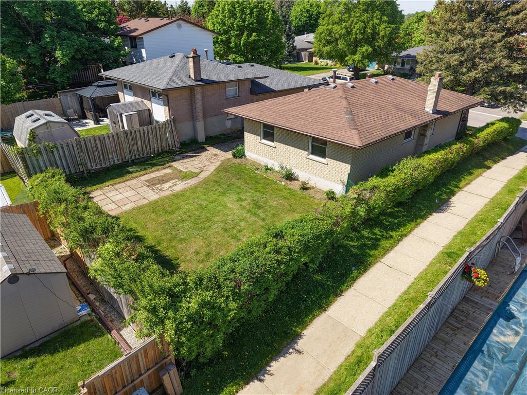 106 Kimberly Crescent Property Photo 5
