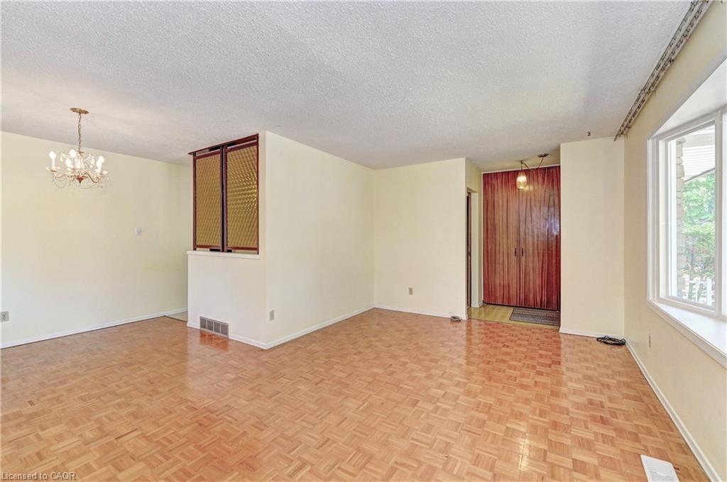 106 Kimberly Crescent Property Photo 11