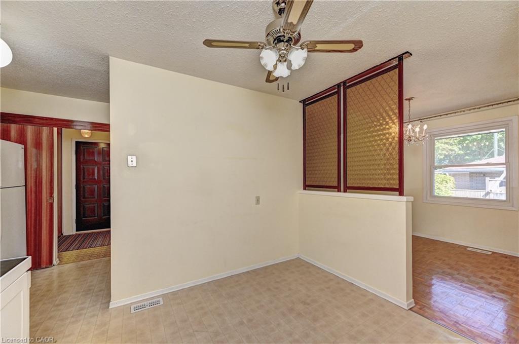 106 Kimberly Crescent Property Photo 14