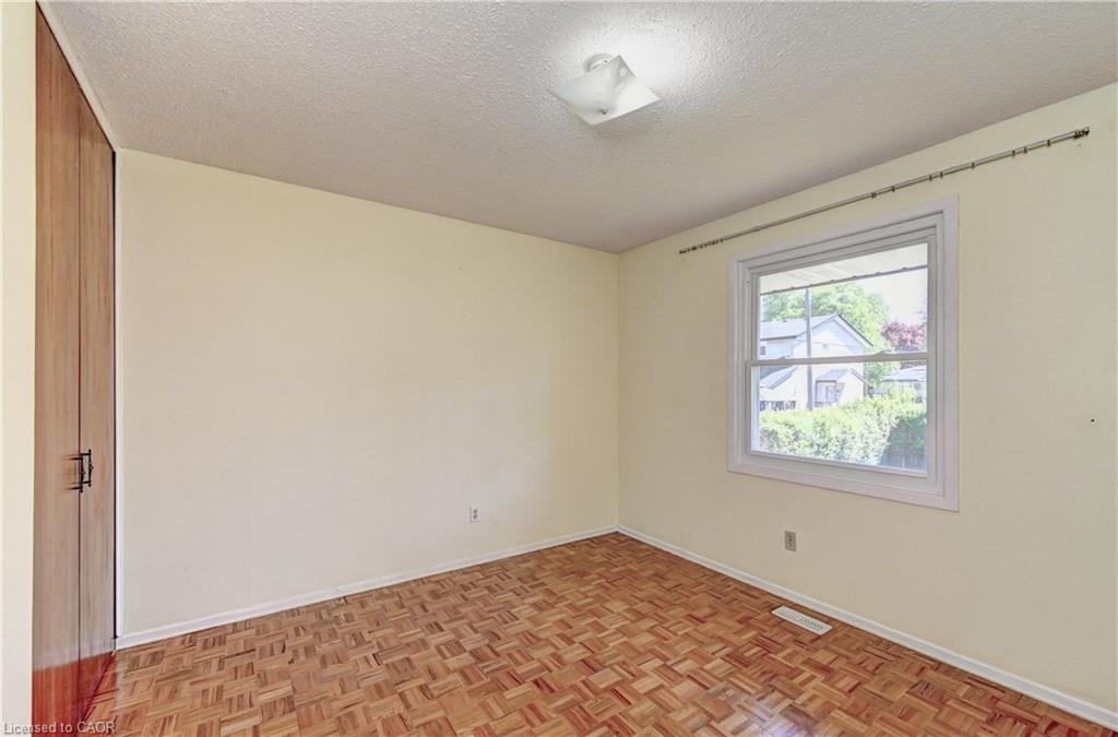 106 Kimberly Crescent Property Photo 24