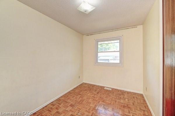 106 Kimberly Crescent Property Photo 27