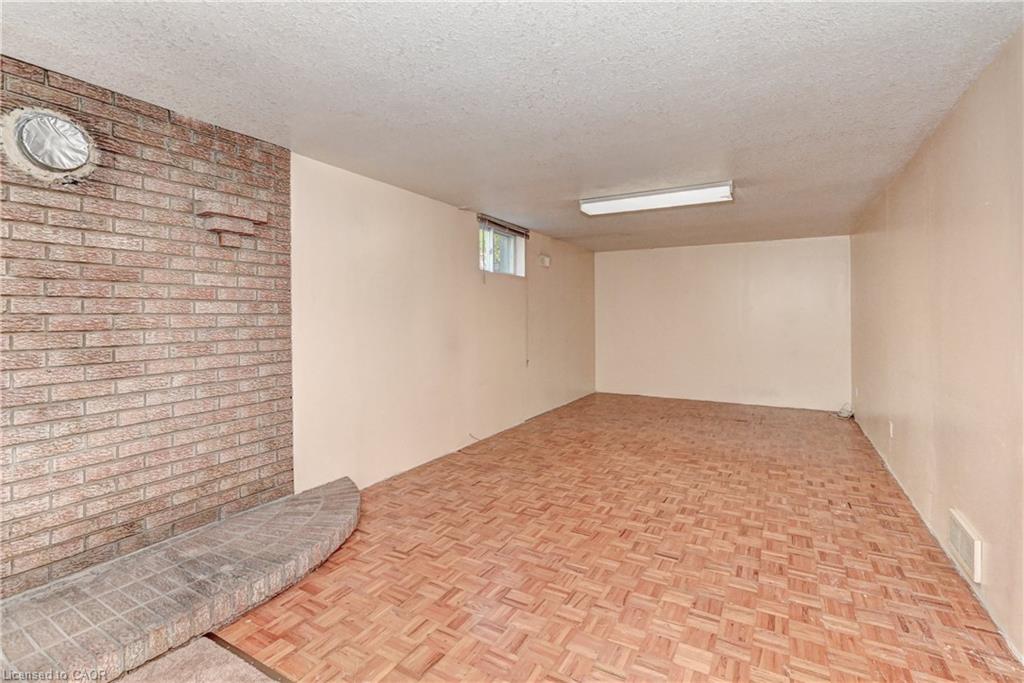 106 Kimberly Crescent Property Photo 32