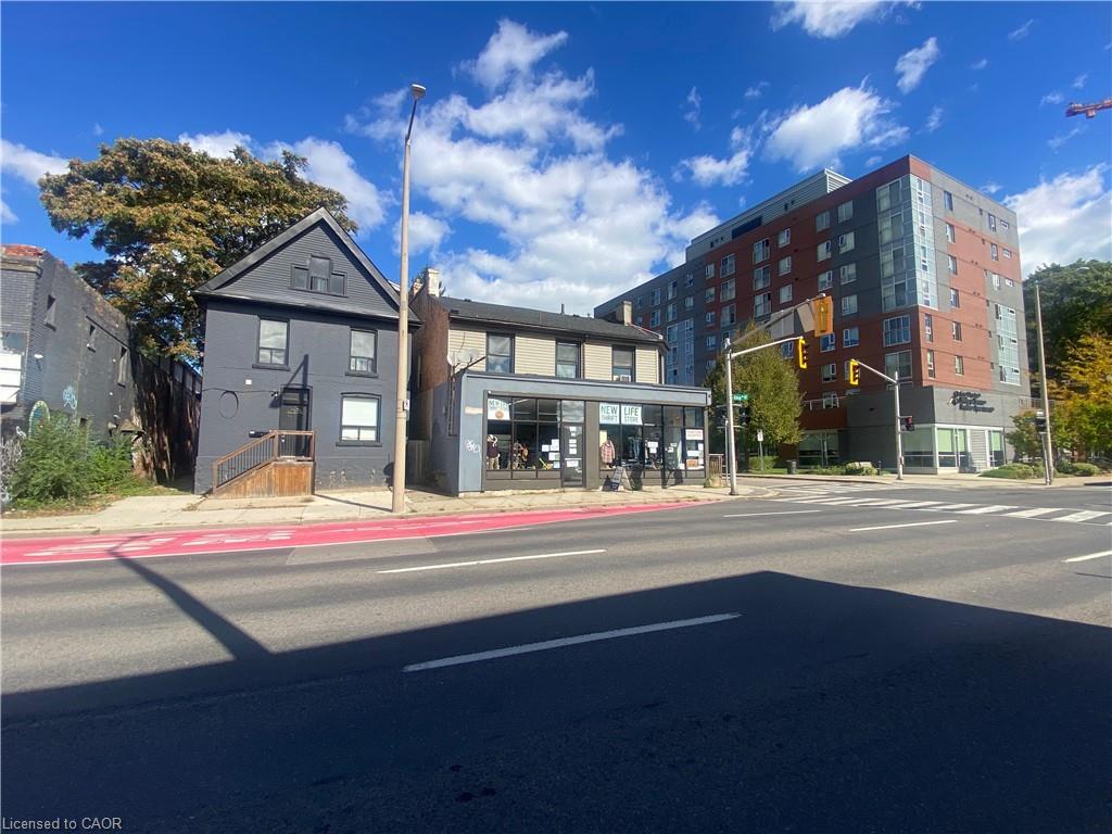 428 King Street W Property Photo 2