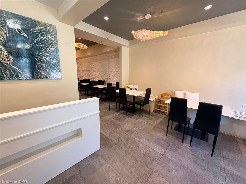 54 James Street N Property Photo 10