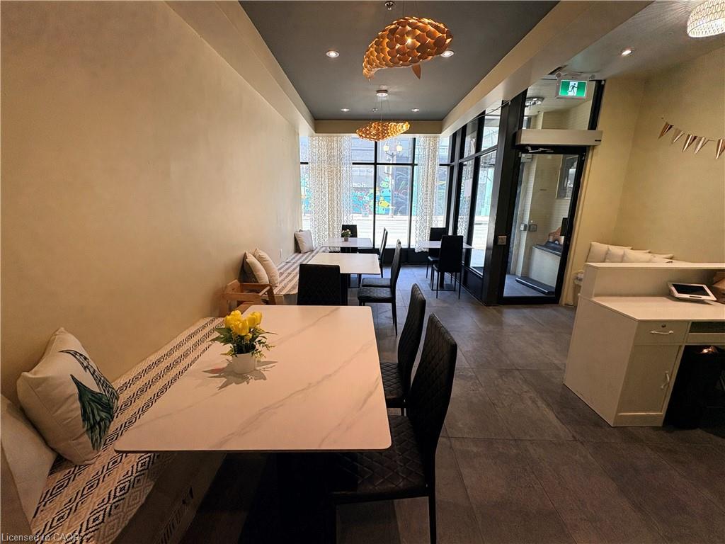 54 James Street N Property Photo 11