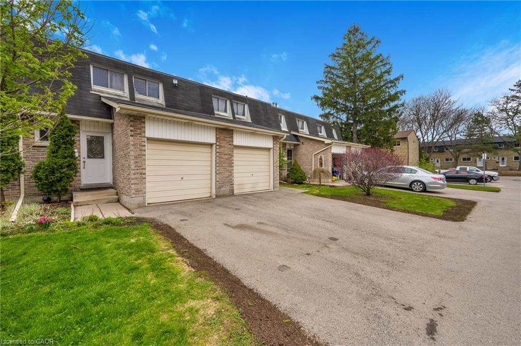 41-1420 Garth Street Property Photo 2