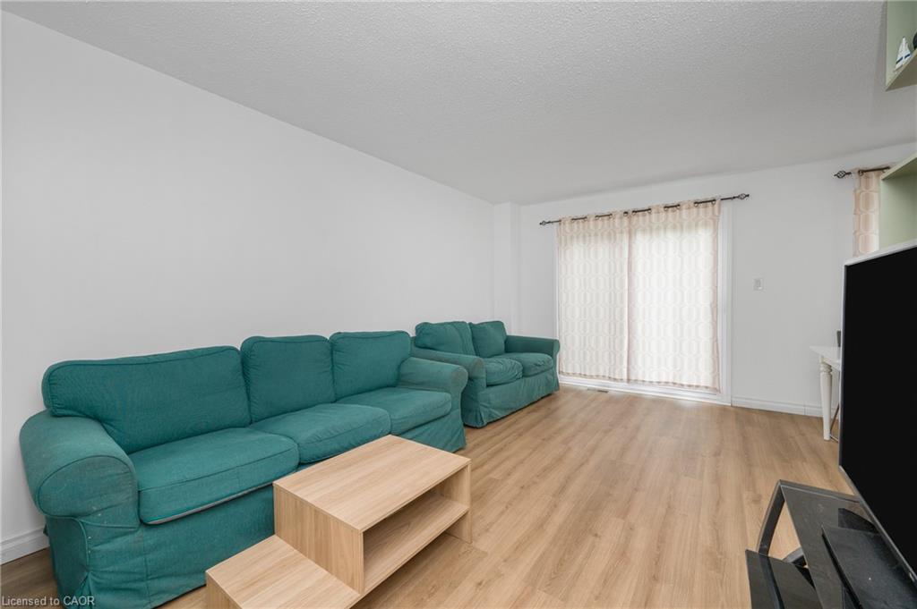 41-1420 Garth Street Property Photo 5