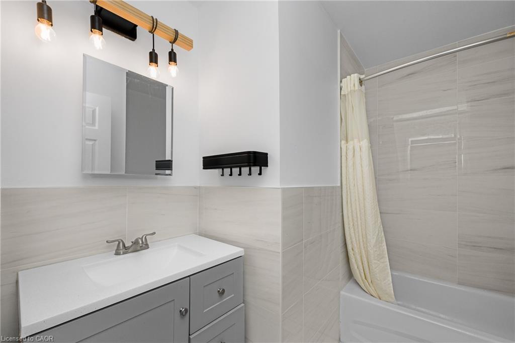 41-1420 Garth Street Property Photo 16