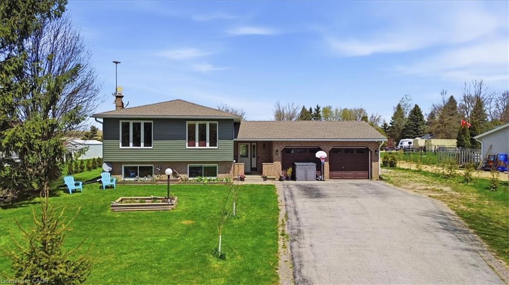 9487 Maas Park Drive Property Photo 3