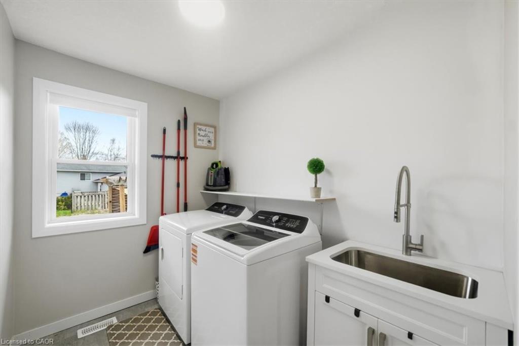 9487 Maas Park Drive Property Photo 33