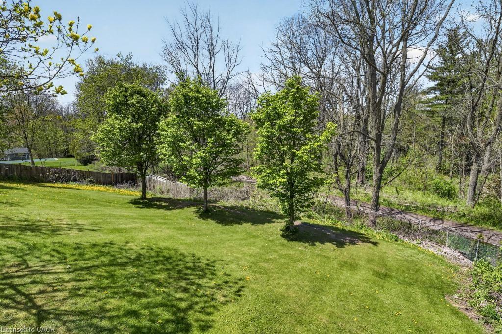 55 Sunrise Crescent Property Photo 4