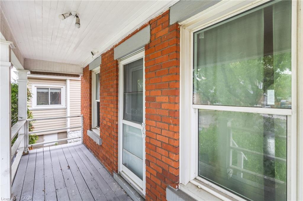 46 East 16th Street Property Photo 3