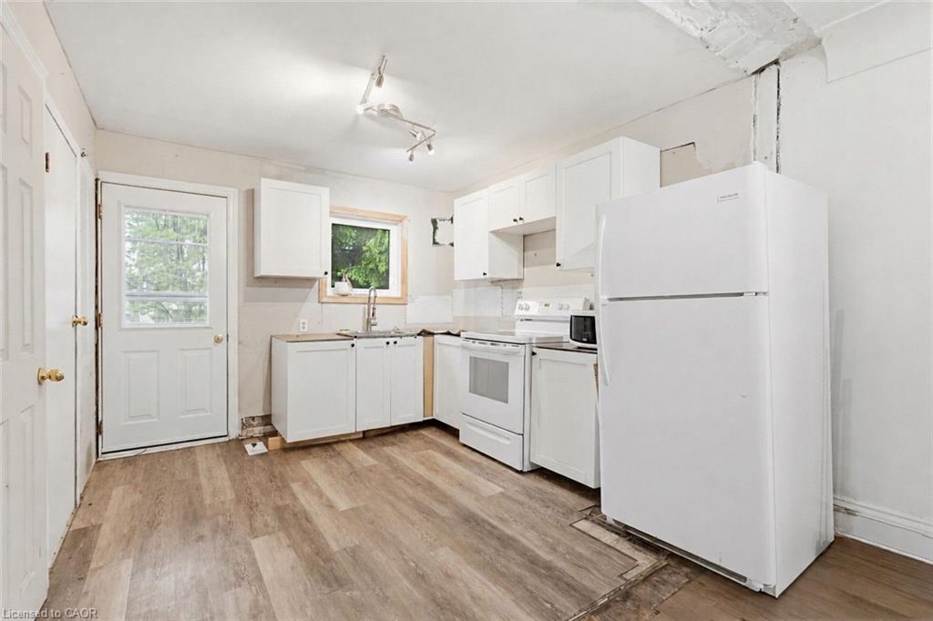 46 East 16th Street Property Photo 10