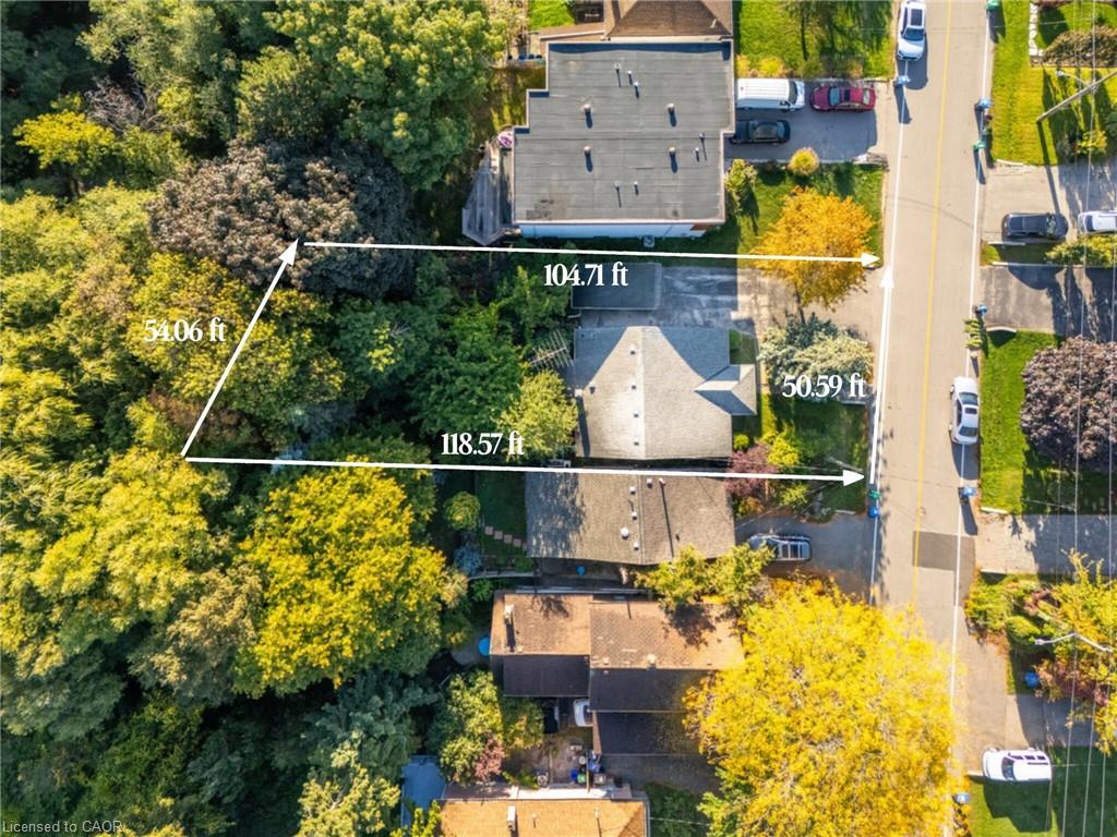 945 Beechwood Avenue Property Photo 1