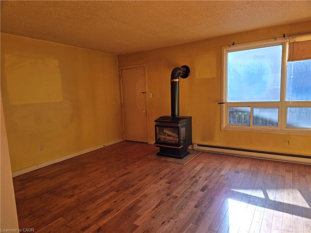 2-95 Fonthill Road Property Photo 5