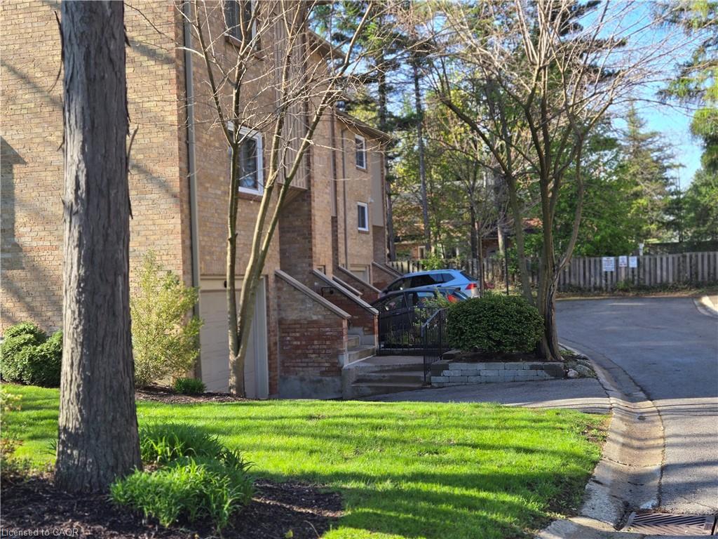 2-95 Fonthill Road Property Photo 16