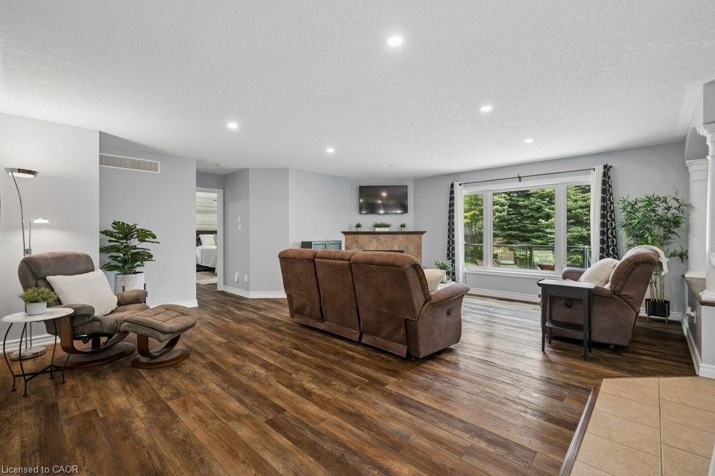 366 Townsend Drive Property Photo 18