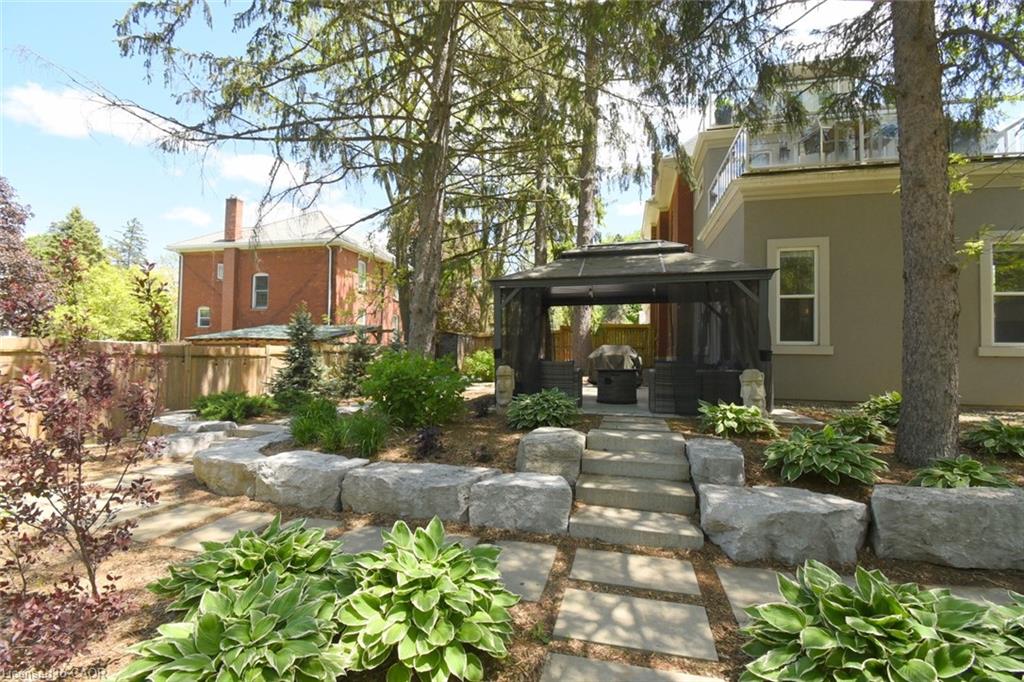 89 Lynden Road Property Photo 3