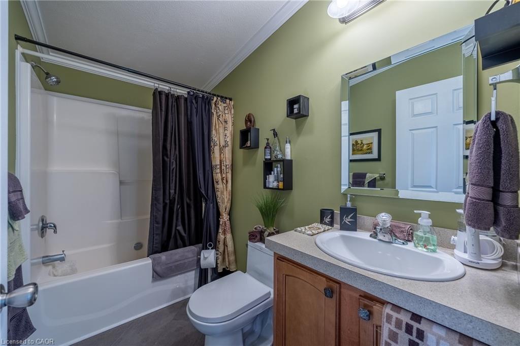 2 Hickory Hollow Property Photo 21
