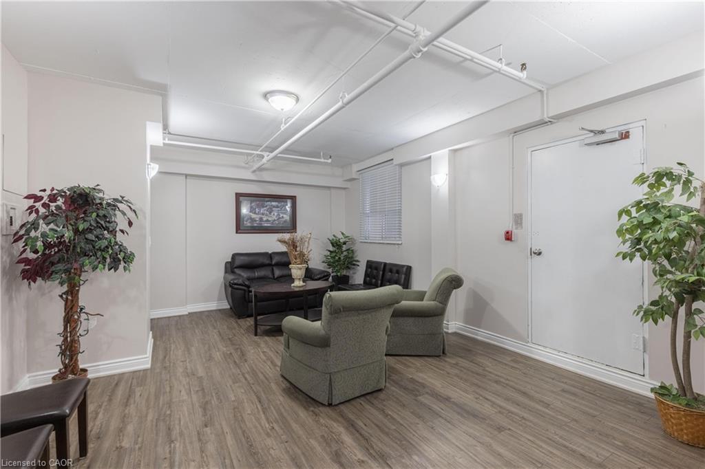 209-6390 Huggins Street Property Photo 19