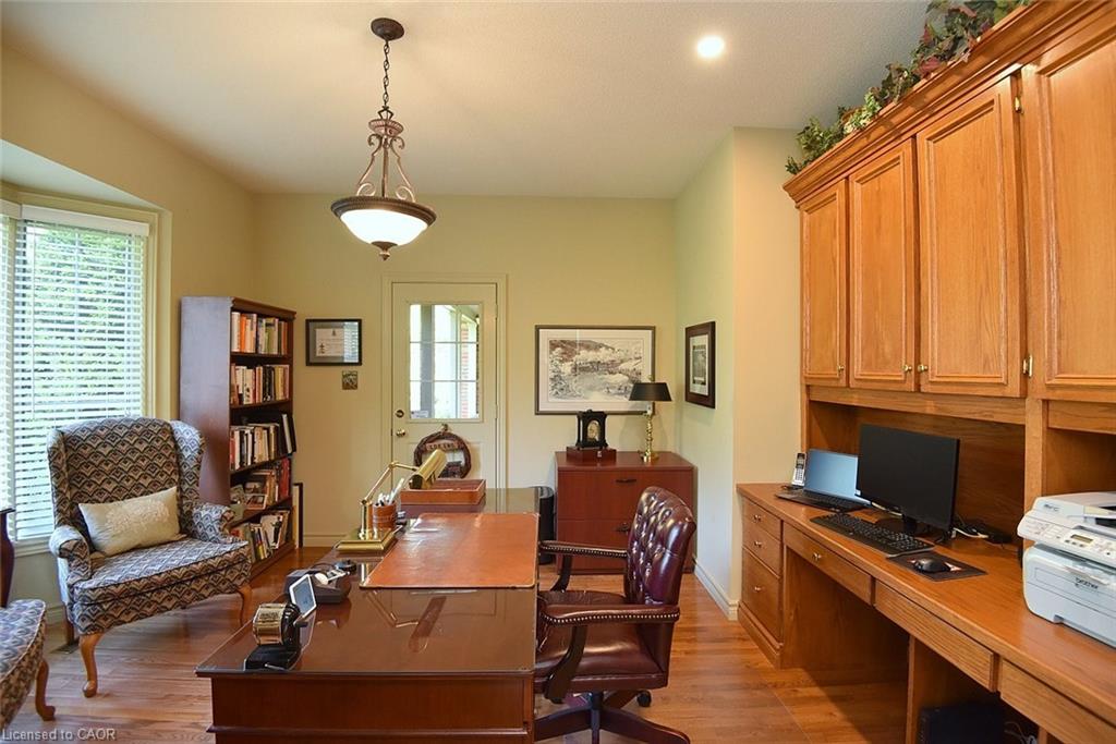 712 Robson Road Property Photo 17