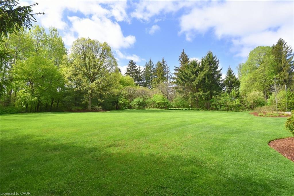 712 Robson Road Property Photo 42